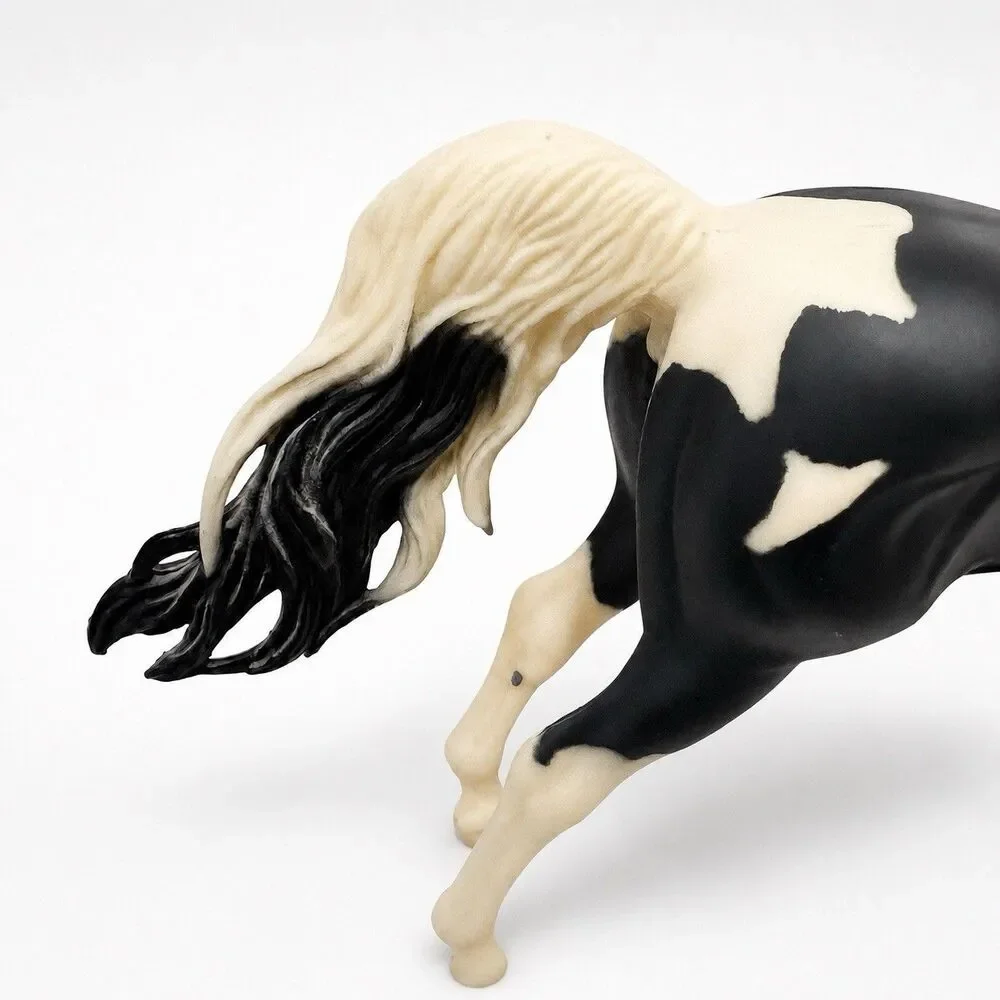 Breyer #1141 Standing Saddlebred Stallion Black White Traditional Horse
